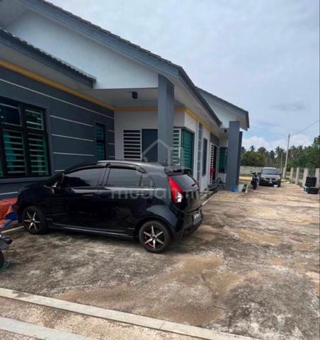 Bilik Untuk Disewa 1