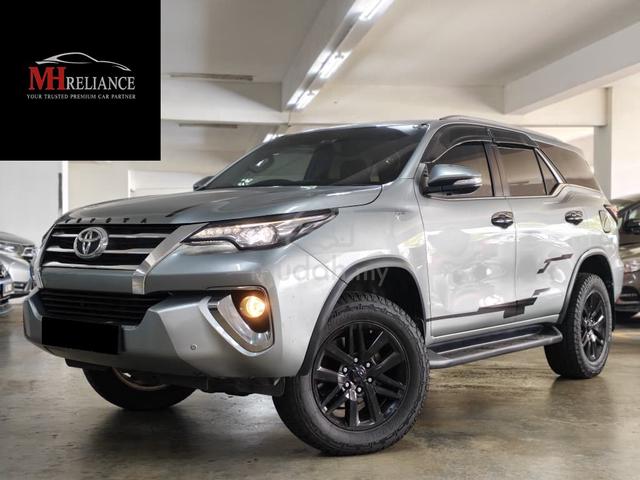 2016 Toyota FORTUNER 2.7 SRZ FULL SVC RCD PWR BOOT - 1