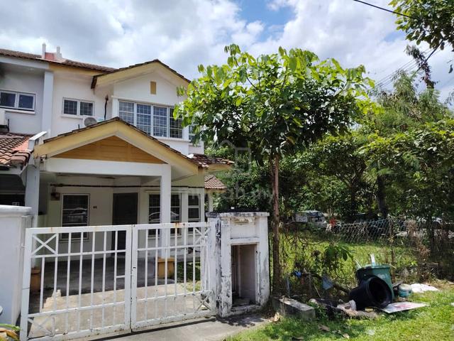 Freehold Corner Lot 2 Sty House, Taman Putra Prima, Puchong. Non Bumi 1