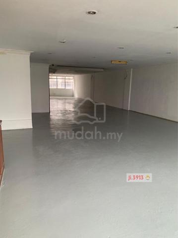 Strategic Location Good Condition 1st Floor Shoplot Seksyen9 Shah Alam 1