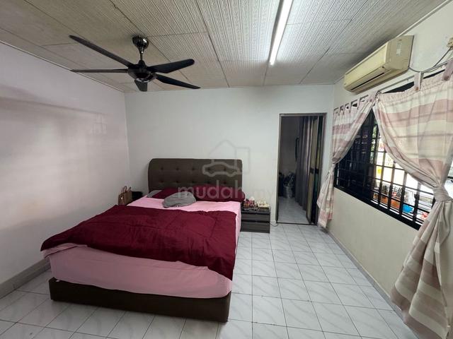 Full loan Tmn sri pulai jln pakis 1sty low cost corner cash bck cheap‼ 5