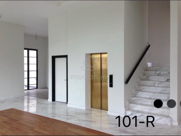 [Corner Lot] Bukit Jelutong Heights 3sty corner semi D 4500sqft for sa 1