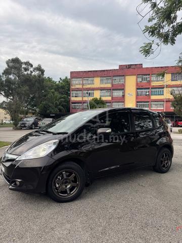 2014 Honda JAZZ 1.3 (HYBRID) FACELIFT (A) - 2