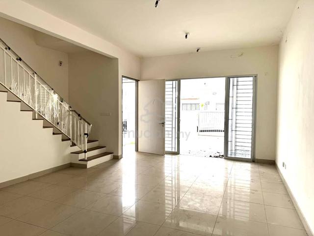 Double Storey Pristine  Bandar Enstek Seremban 1