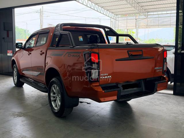 2022 Isuzu D-MAX 1.9 4x2 Plus -TIP TOP CONDITION - 3