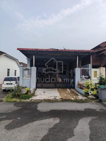 Near Tuas 1st storey house Taman Pulai Indah 1