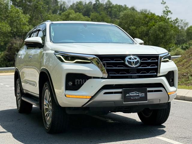 Toyota FORTUNER 2.7 SRZ ⭐FSR ⭐UnderWarnty ⭐LowMile - 5