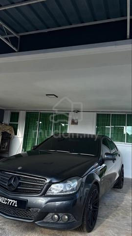 2011 Mercedes Benz C-CLASS 1.8 180 BLUEEFCY CGI - 2