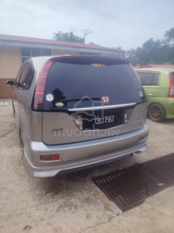 2003 Honda STREAM 2.0 IVS RN3883J9 (MQ) (A) - 3