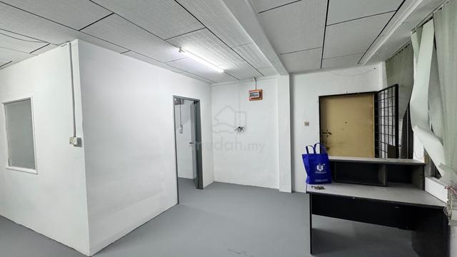 OFFICE FOR RENT (Damai Plaza 4) 1