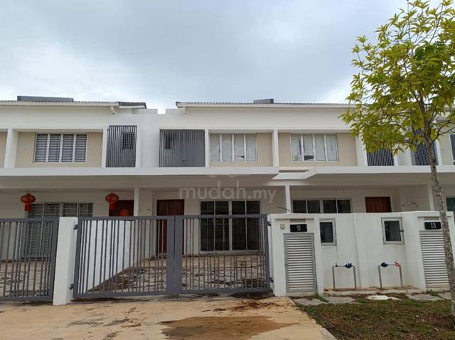 New + Gated + Guarded di PALMA SANDS Gamuda Cove 1