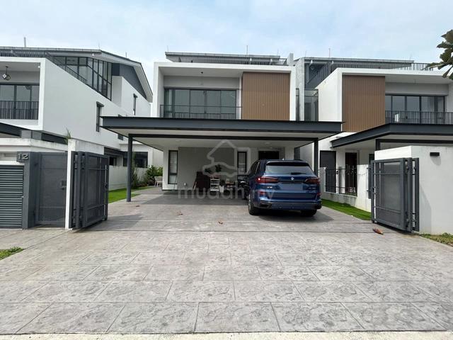 3 Storey Semi-D, Trilia Residence, Bukit Jelutong Shah Alam, Selangor 1