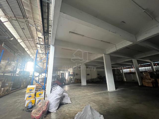 2.5 Storey Semi D factory in Asta Utama, Kajang for rent 4