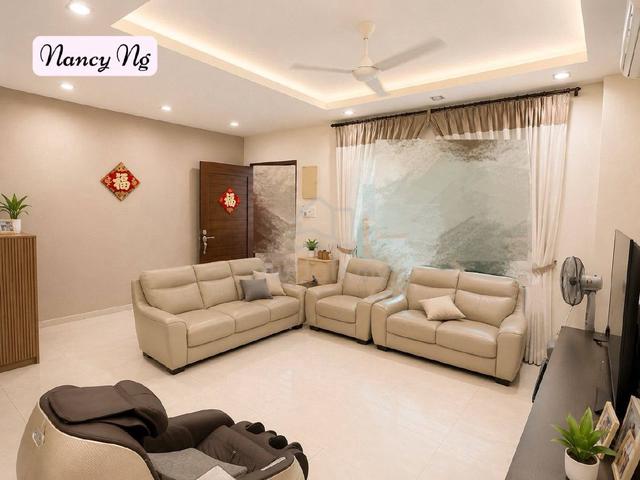 Raja Uda 2 storey terrace partly reno Tanjung Aman near Public Bank 1