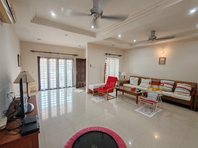 2 storey landed house (NICE RENOVATION), Bandar Tun Razak 1