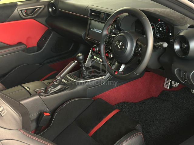 2024 Toyota 86 2.4 GR 86  RZ (M) GR BODYKIT D-SPL - 5