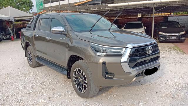 2021 Toyota HILUX 2.4 V (A) Facelift - 1