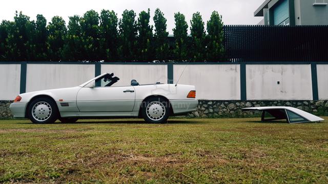 Mercedes Benz 300SL 24V 5 Speed R129 Sports Rdster - 4