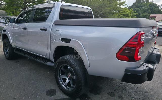 2017 Toyota HILUX 2.4 G ROGUE FL VNT (AT) (4X4)🤍 - 4