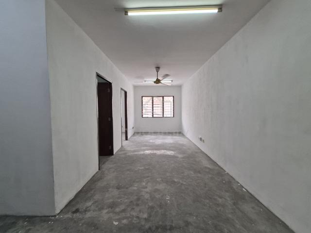 Apartment Lestari (Damansara Damai) 1