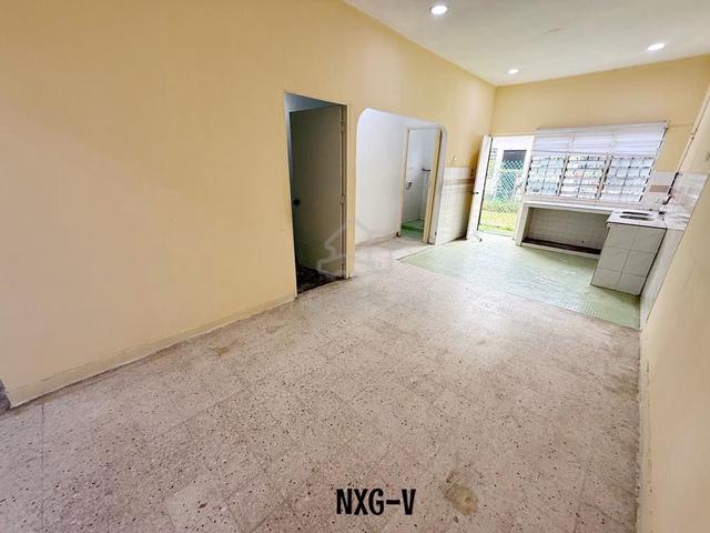 Limited unit sek 18 shah alam 1 sty terrace 22x75 big size value buy 1