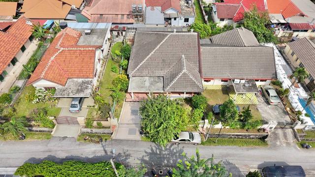 HOT LOCATIONš„1 Storey Semi Detached House Petaling Jaya 1
