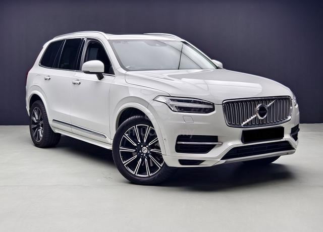 2016 Volvo XC90 2.0 T8 INSCRIPTION One Owner - 1