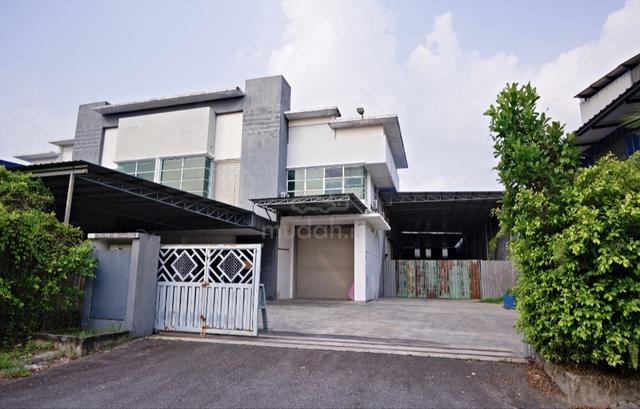 1.5 Storey Semi-D Factory @ Semenyih for Rent 1