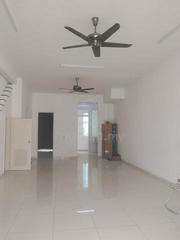 Eco Majestic Merrydale | 2 Storey | 2 AC | Fridge | Partial Furnished 1