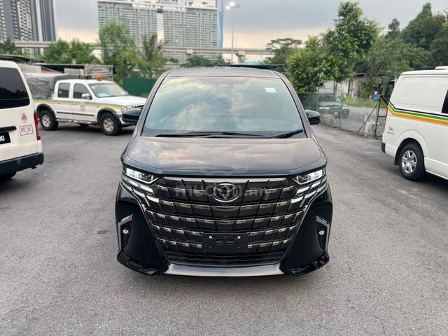 2023 Toyota ALPHARD 2.5 Z / EXCELLENT CONDITION - 2