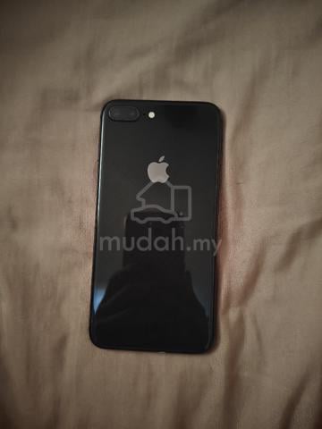 iphone 8PLUS  - photo 2 of 5