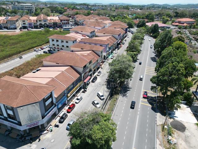 Lagenda Height 2 Combining Unit Shoplot Long Term Tenanted For Sale 1