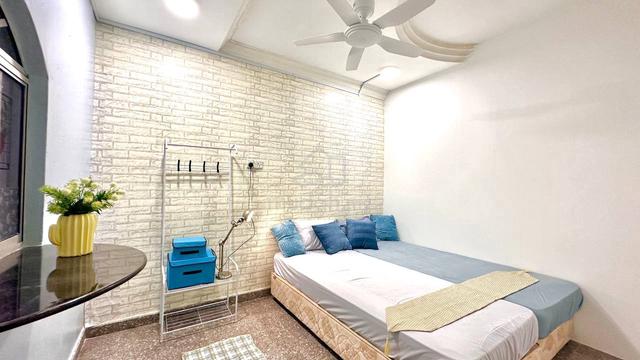 5Min to Mrt Sri Raya!Medium/Single room rent Taman Putri Jaya Cheras 1