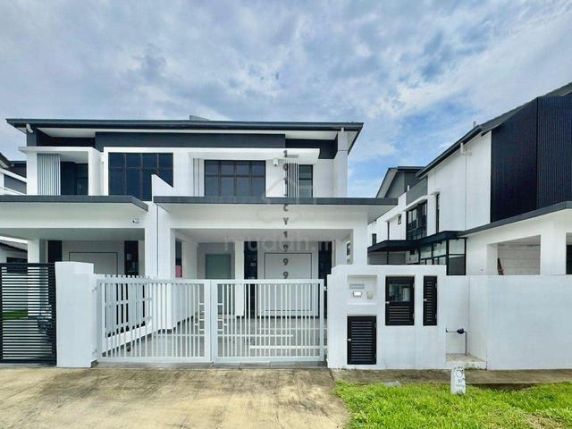 Brand New Unit Bywater Setia Utama Setia Alam Double Storey Semi-D 1