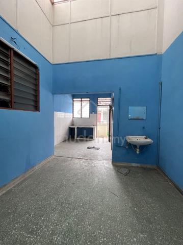 Spacious 1 Storey Terraced In Telok Gadong Port Klang Near Aeon GM 1