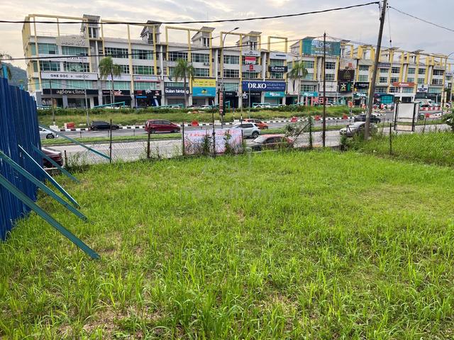 [IDEAL FOR SHOWROOM FREEHOLD] Tanah lot facing mainroad mrr2 highway 1