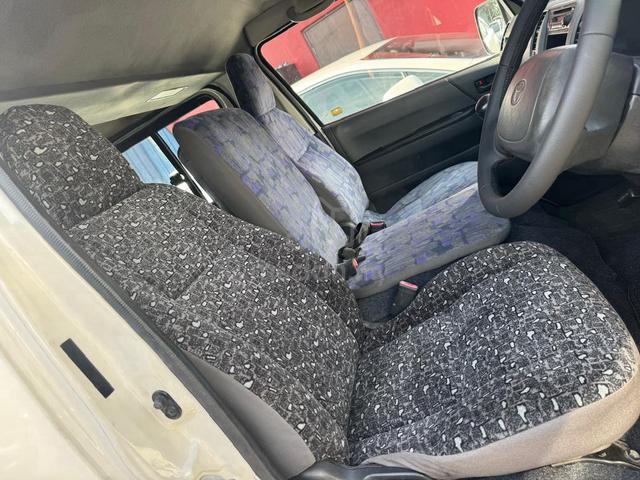 2011 Toyota HIACE 2.5 Window Van (M) Boleh Loan - 4