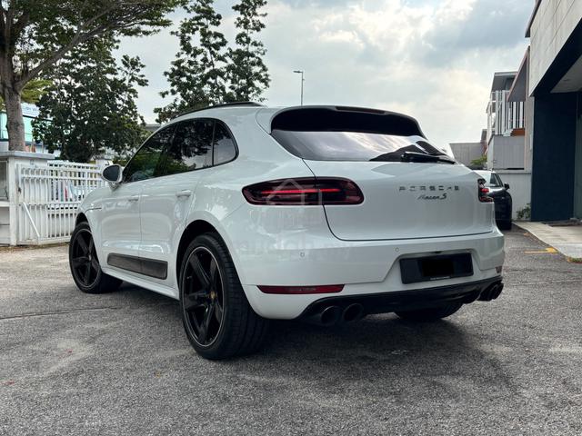 2016 Local Porsche Warranty MACAN S 3.0 84k Km - 2