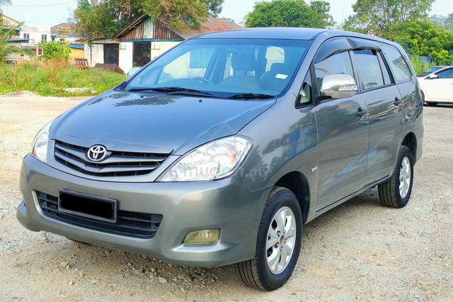 2010 Toyota INNOVA 2.0 E FACELIFT (M) - 3