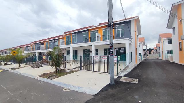 Endlot 2 Storey Bandar Scientex Jasin New Residence 1