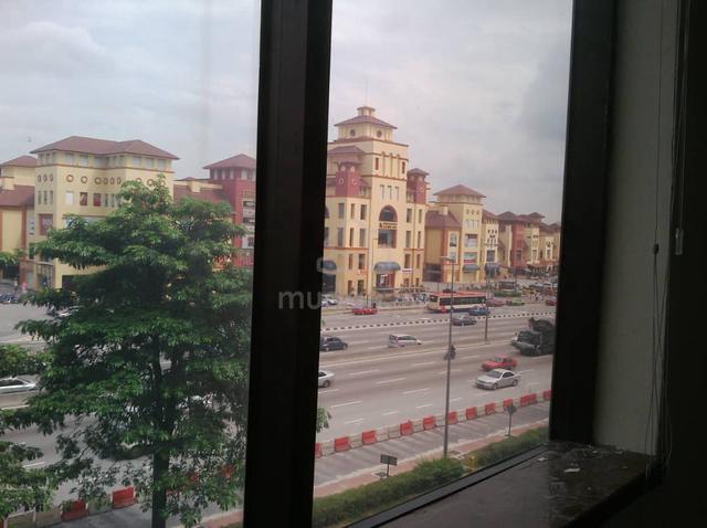 Office Lot with lift At IOI Business Park Puchong Jaya Selangor 2