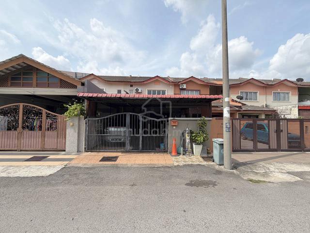 FACING OPEN - 2 Storey Terrace Saujana Utama SU 1, Sungai Buloh 1