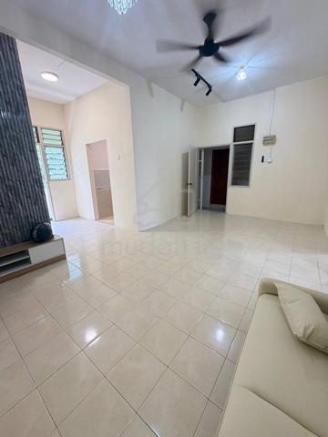 [Renovated] TOWNHOUSE TAMAN SUNGAI DURI PERMAI (Tingkat Atas) Sg Duri 1