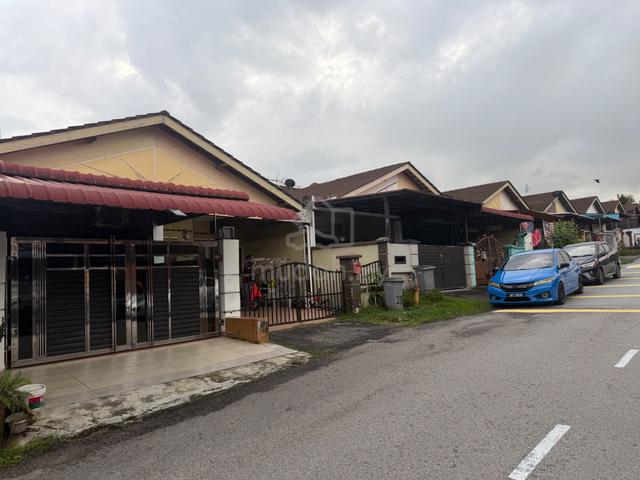 taman pulai emas single storey corner full loan for sales 1