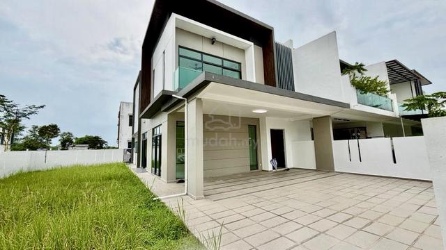 Danga Sutera @ Skudai (Corner Superlink House Brand New For Rent) 1