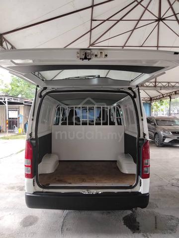 2020 Toyota HIACE 2.5 KDH200R SEMI PANEL (M) - 4