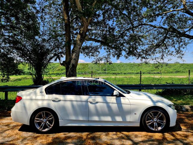 Bmw 330e 2.0 M-Sport Facelift Sunroof HUD Keyless - 3