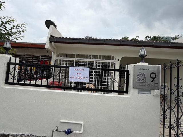 Single Story intermediate House Tmn Cuepacs Phase 1, 7 1/2 mile Cheras 1