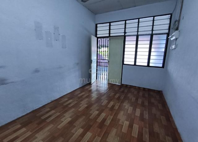 Taman Selasih Single Storey Terrace for Rent  1