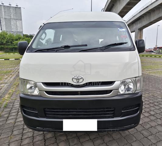 2010 Toyota Hiace 2.7 (M) Window Van High Roof - 2